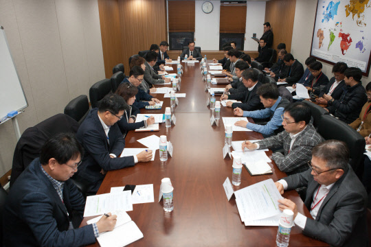 과학기술정보통신부는 27일 오후 경기도 과천시 정부과천청사에서 '제1차 통신재난 관리체계 개선 TF 회의' 를 개최했다.    과기정통부 제공